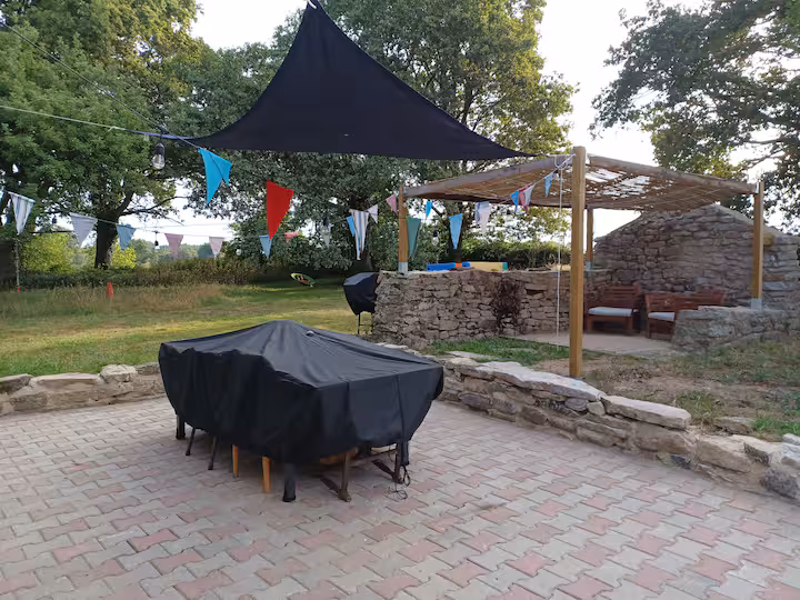 Bien en location courte durée gérée par la Conciergerie Morbihan Questembert Alchwez. Nous faisons la gestion complète du logement, ménage, remise des clés, état des lieux, gestion des arrivées et des départs des voyageurs Bien en location courte durée gérée par la Conciergerie Morbihan Questembert Alchwez. Nous faisons la gestion complète du logement, ménage, remise des clés, état des lieux, gestion des arrivées et des départs des voyageurs